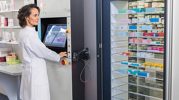 Kommissionierautomat in der Apotheke